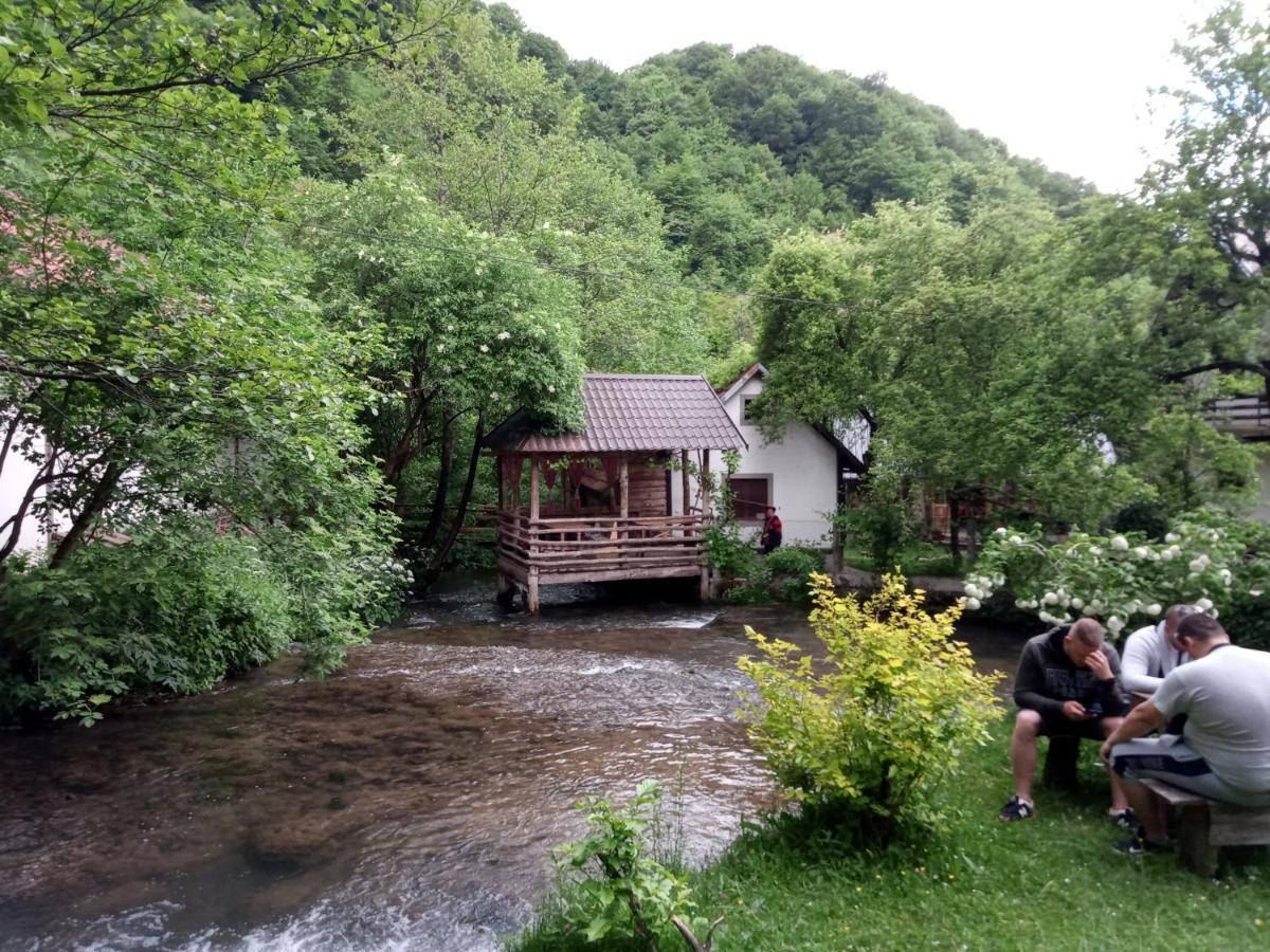 Smjestaj Na Selu "Dule Piljic" Janjske Otoke. Hotel Sipovo Exterior photo